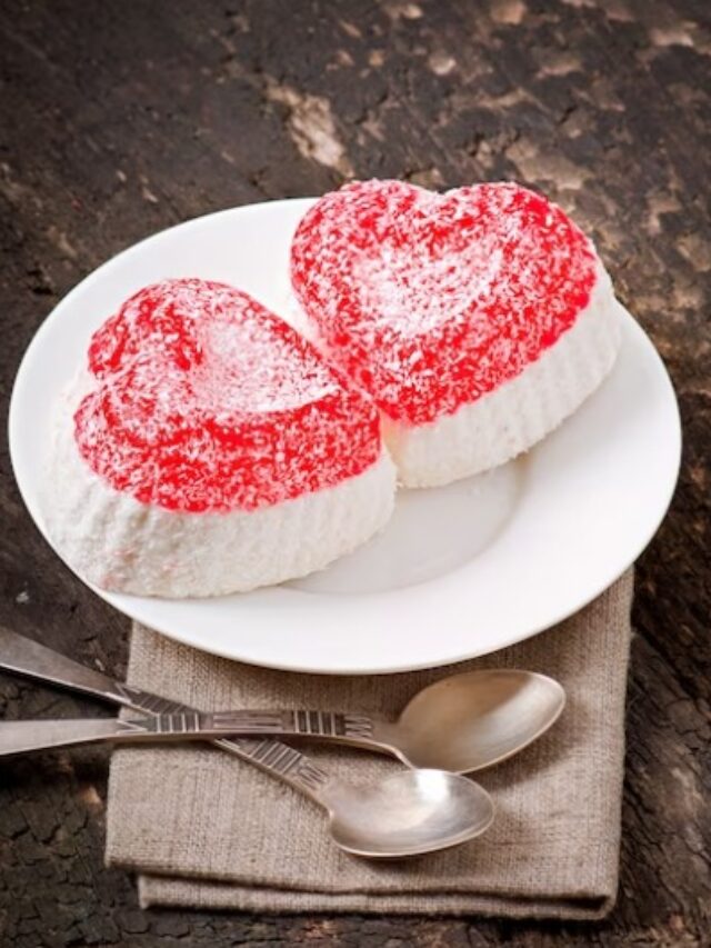 8 delicious red-colored desserts perfect for Valentine’s Day.